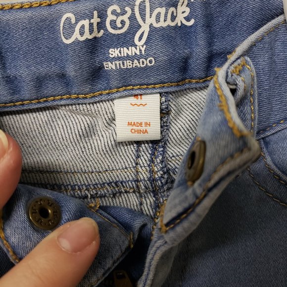Cat & Jack lightwash skinny jeans - Picture 4 of 4